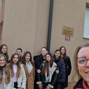 Učenice OŠ E. Kvaternika u posjetu samostanu